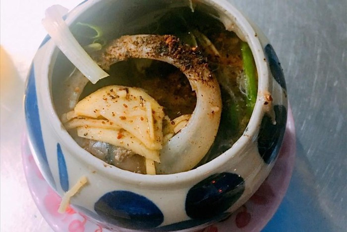 Tại Phú Yên, mắt cá ngừ đại dương được xem là món ăn chơi nên ít ai dùng với cơm trắng.