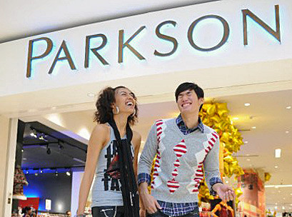 Thực tế, việc Parkson không có kết quả kinh doanh khả quan tại thị trường Việt Nam đã không còn là chuyện mới lạ, bởi môi trường bán lẻ không khởi sắc dù nền kinh tế nói chung đã có những dấu hiệu phục hồi đáng kể trong năm 2013 và 2014.