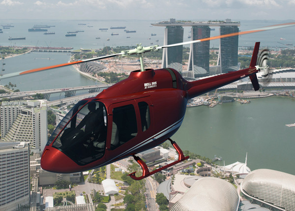 Một trong những dòng máy bay đa dụng mới của hãng Bell Helicopter là Bell 505 JRX. Đây là một thiết kế hoàn toàn mới nhưng vẫn kế thừa những ưu điểm của đàn anh Bell 206L4. Cabin của Bell 505 được thiết kế nhằm đáp ứng nhu cầu sử dụng đa dạng: có thể phục vụ cho nhu cầu đi lại của các tỷ phú, doanh nhân, chuyên chở khách du lịch, phục vụ việc tuần tra của cơ quan an ninh hay thậm chí còn đảm nhiệm tốt vai trò vận tải hàng hóa.