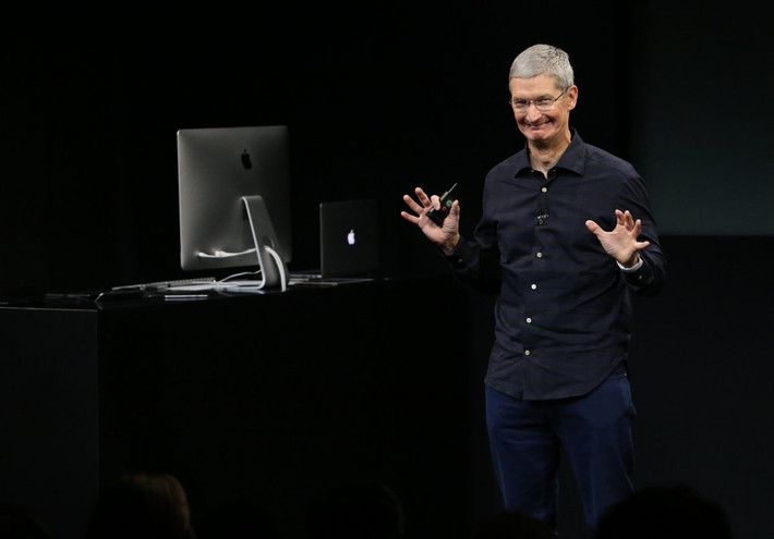 14. Lợi nhuận thu được của Apple trong quý vừa qua là 18 tỷ USD, một kỷ lục mà chưa công ty nào từng lập được, theo Wikipedia.