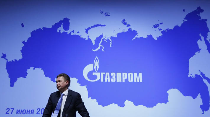 15. Trước Apple, kỷ lục về lợi nhuận quý thuộc về Gazprom, công ty dầu mỏ và khí đốt khổng lồ của Nga với lợi nhuận 16,2 tỷ USD được công bố vào tháng 8/2011. Trên thực tế, tất cả những công ty khác nằm trong top 25 doanh nghiệp có lợi nhuận quý cao nhất thường nằm trong lĩnh vực năng lượng.
