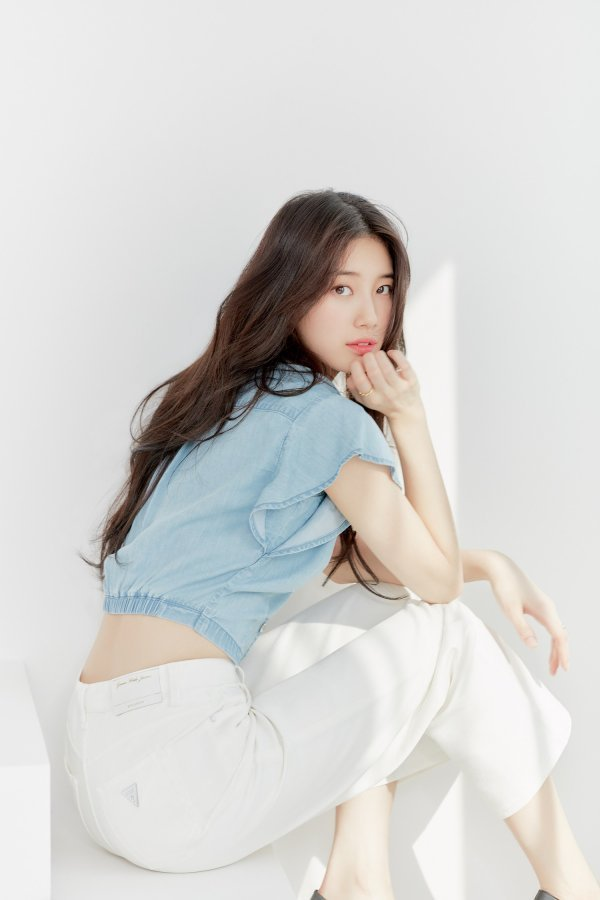 Từ vóc dáng đầy đặn, khuôn mặt mũm mĩm, Suzy đã thành công trong việc giảm cân, có được khuôn mặt nhỏ nhắn và vóc dáng thon thả, tất cả là nhờ thực đơn riêng. Chúng ta hãy cùng học lỏm những bữa ăn giảm cân của Suzy nhé.