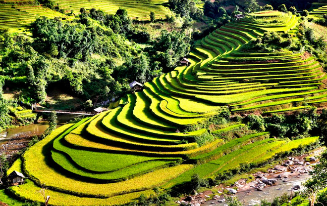 Trước khi được công nhận Di tích quốc gia đặc biệt, năm 2007, ruộng bậc thang Mù Cang Chải được Bộ Văn hoá, Thể thao và Du lịch xếp hạng di tích quốc gia.
