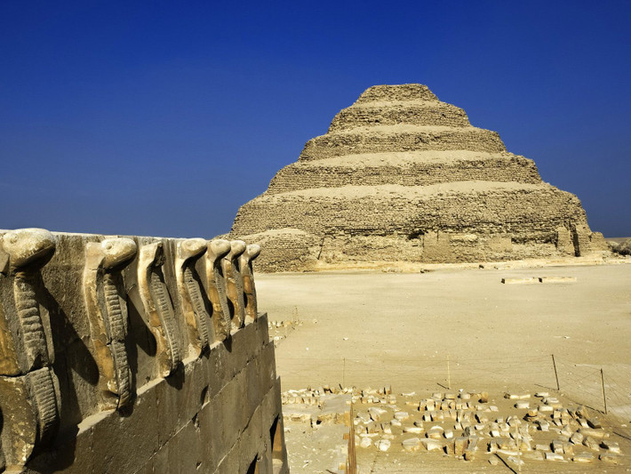 Tiến sĩ Dobrev suy đoán những kim tự tháp chưa lộ diện này có khả năng thuộc về các pharaoh trong lịch sử Ai Cập. Nguyên do là bởi mỗi nhà vua Ai Cập thường muốn xây dựng một kim tự tháp hoành tráng trong thời gian trị vì.