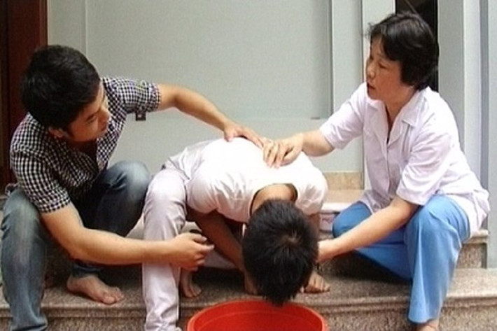 Nếu muốn tiêu độc, lợi tiểu, bạn có thể dùng rễ và lá sung kết hợp rễ lá vả sắc lấy nước uống nhiều lần trong ngày sẽ cho tác dụng tốt.