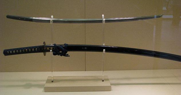 Khi nhắc đến samurai Nhật Bản, người ta thường nghĩ ngay đến thanh kiếm Katana. Vũ khí huyền thoại vô cùng sắc bén này được xem như một phần linh hồn của samurai.