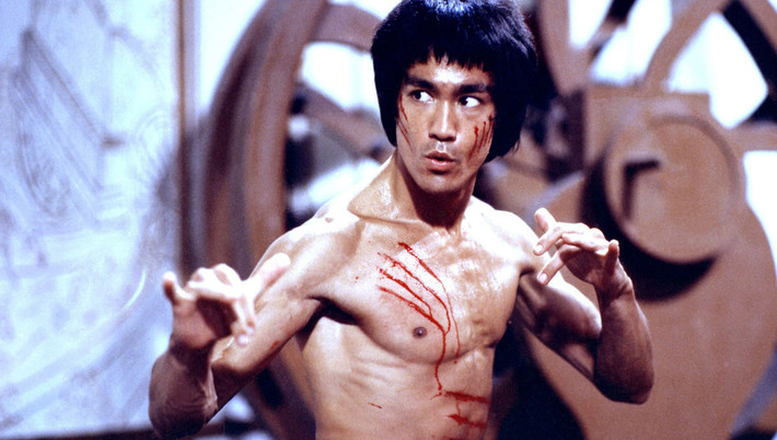 Đối với người dân Hong Kong cũng như thế giới, ngày 20/7/1973 là ngày của mất mát, đau thương khi huyền thoại võ thuật Lý Tiểu Long đột ngột qua đời.