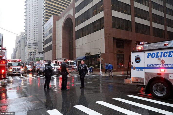 Theo thông báo mới đây, Thị trưởng Blasio loại trừ khả năng trực thăng đâm vào cao ốc ở New York có dấu hiệu khủng bố.