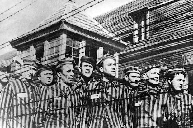 Do vậy, các bác sĩ của trùm phát xít Hitler hy vọng thông qua thí nghiệm đóng băng cơ thể sẽ tìm ra những giải pháp nhằm khắc phục tình hình này.