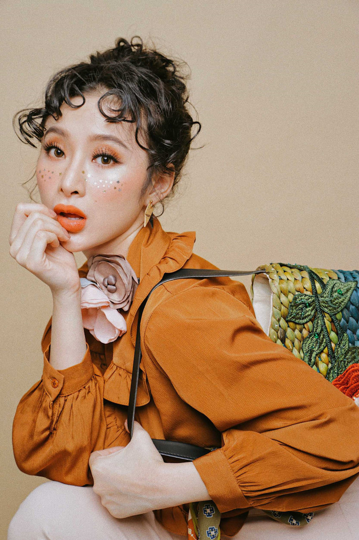 Hình ảnh mới của Angela Phương Trinh. (Ảnh: Monsimi)