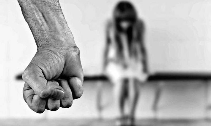 Điều kỳ lạ là trong khoảng thời gian bị bắt cóc, 4 trong số những nhân viên ngân hàng bị Jan "Janne" Olsson khống chế và dọa giết lại có sự thay đổi tâm lý một cách kỳ lạ.