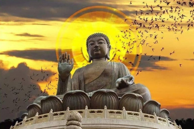 Sinh thời, Einstein từng nghiên cứu nhiều tài liệu về Đức Phật và có những ghi chép đáng chú ý. Trong đó, nổi bật là việc Einstein đưa ra ý kiến cá nhân về Đức Phật.