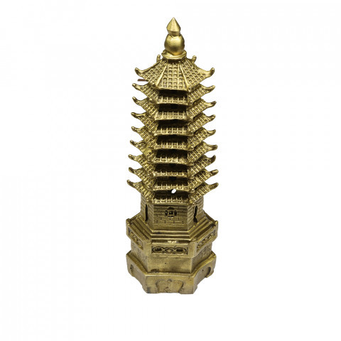1. Tháp Văn Xương được xem là biểu tượng của học hành đỗ đạt, trí tuệ và thăng tiến trên con đường công danh, sự nghiệp. Do vậy, vào mỗi mùa thi, nhiều gia đình mua cho con cái vật phẩm phong thủy với hy vọng sẽ mang đến may mắn cho những người sắp thi cử.