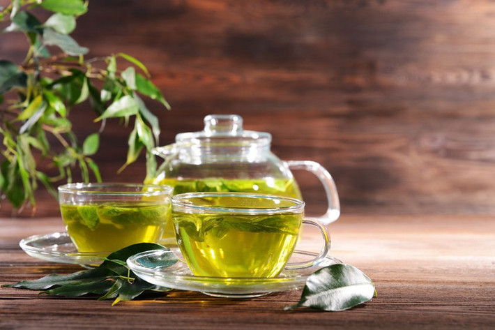 Tốt cho hệ tiêu hóa: Một nắm hoa kim ngân có tác dụng tốt trong việc điều trị các vấn đề rối loạn tiêu hóa. Ngoài ra, một số nghiên cứu còn cho thấy chúng có tác dụng trong ngăn ngừa ung thư vú.