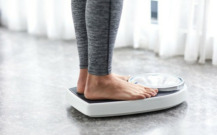 Duy trì cân nặng ở mức hợp lý: Béo phì có thể gây cản trở quá trình tuần hoàn máu và gia tăng áp lực ở các khớp dẫn tới nguy cơ mắc bệnh cao huyết áp.