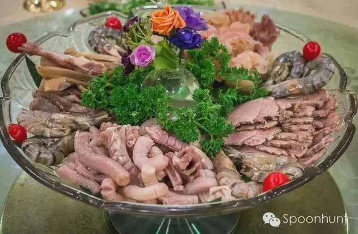 Bộ phận sinh dục động vật: Người dân Trung Quốc tin rằng tiêu thụ bộ phận sinh dục của một con vật khác làm tăng sự cường tráng của đàn ông. Nhiều loại dương vật được người dân nước này ưa chuộng là bộ phận sinh dục của lừa, hươu, cừu, bò, rắn, ngựa, chó, hổ…
