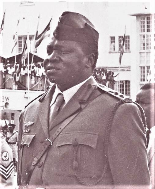 Nhà độc tài khét tiếng Uganda Idi Amin Dada còn được biết đến với biệt danh "đồ tể ở Uganda" khi gây ra những vụ giết người rùng rợn và vi phạm nhân quyền.