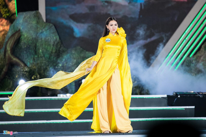 Trong hai á hậu, Nguyễn Tường San là người để lại nhiều tiếc nuối cho khán giả. Ngay từ vòng thi chung khảo miền Bắc, cô đã được coi là một trong những ứng viên nặng ký cho vương miện hoa hậu. Cô được chú ý nhờ gương mặt đẹp rạng rỡ, phong cách trình diễn tự tin trên sân khấu.