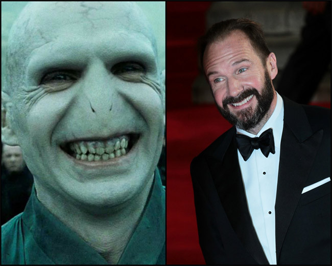 Ralph Fiennes mất 2,5 tiếng mỗi ngày để hóa trang thành nhân vật chúa tể Voldemort trong phim Harry Potter. Ngoài những bộ phận giả khác, nhân vật của Fiennes còn phải dùng tới răng giả. “Khi chúng tôi nghỉ ăn trưa, tôi không thể ăn vì hàm răng giả này”, Fienne cho biết.