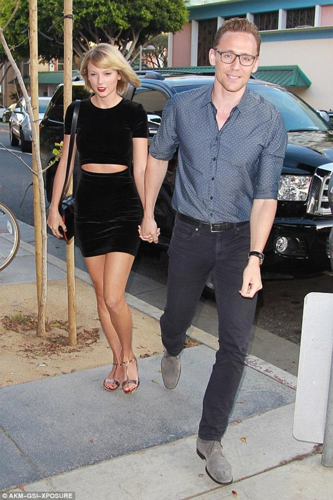 Vì bận rộn với lịch quay phim ở Australia, thời gian gần đây Tom Hiddleston ít có thời gian dành cho Taylor Swift.
