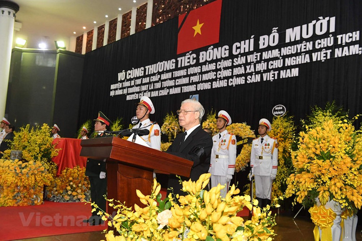 Tổng Bí thư Nguyễn Phú Trọng đọc điếu văn tại lễ truy điệu nguyên Tổng Bí thư Đỗ Mười. (Ảnh: Minh Sơn/Vietnam+)