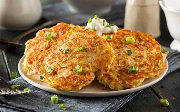 Boxty là một loại bánh pancake khoai tây của Ireland, là một trong 3 món ăn chính trong ngày lễ Halloween. Món bánh này gồm khoai tây nghiền, khoai tây cắt nhỏ và vụn khoai tây. Ảnh: Internet.