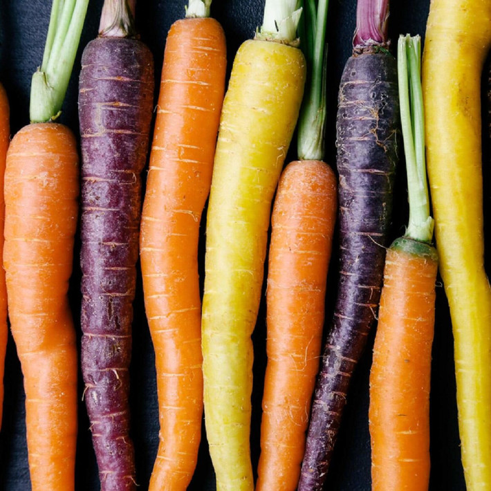 Bổ sung chất xơ: Thực phẩm giàu chất xơ cung cấp một nguồn prebiotic, có thể giúp tăng sự đa dạng của các chủng vi khuẩn khỏe mạnh, hỗ trợ hệ thống miễn dịch khỏe mạnh.
