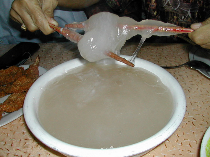 Trải qua quá trình công phu như thế, người ta mới thu được loại tinh bột mềm mịn và khi nấu thành cháo có độ dẻo dai hoàn hảo.
