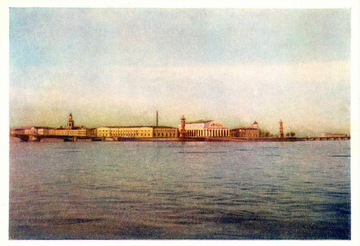 Khung cảnh thanh bình ở sông Neva.