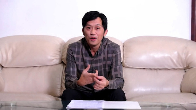 Nghệ sĩ Hoài Linh “ngâm” 14 tỷ tiền cứu trợ đồng bào miền Trung suốt 6 tháng: Mới đây, nghệ sĩ Hoài Linh dính lùm xùm khi không chuyển 14 tỷ đồng tiền cứu trợ cho đồng bào lũ lụt miền Trung, không báo lại với những người đóng góp sau 6 tháng và chỉ lên tiếng khi dư luận xôn xao khiến nhiều người bức xúc.