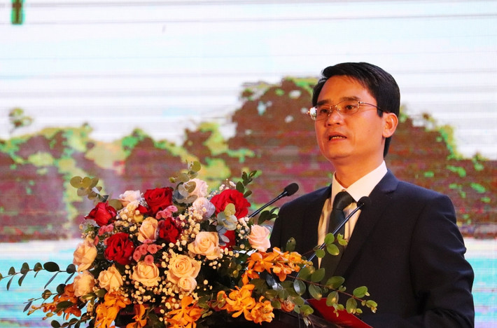 Ngày 20/9, Phó Thủ tướng Thường trực Phạm Bình Minh đã ký Quyết định 1104/QĐ-TTg ngày 20/9/2022 thi hành kỷ luật bằng hình thức Cảnh cáo đối với ông Phạm Văn Thành, Phó Chủ tịch UBND tỉnh Quảng Ninh nhiệm kỳ 2021 – 2026 do đã có những vi phạm, khuyết điểm trong công tác và Ban Chấp hành Đảng bộ tỉnh Quảng Ninh đã thi hành kỷ luật về đảng.
