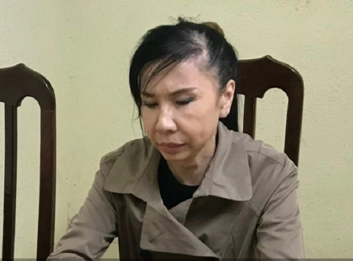 Cuối năm 1998, Phòng Cảnh sát hình sự Công an Hà Nội triệt phá một ổ mại dâm quy mô lớn bậc nhất thời điểm đó tại khách sạn Công Dung (quận Tây Hồ) do vợ chồng Dung "Thà" điều hành.