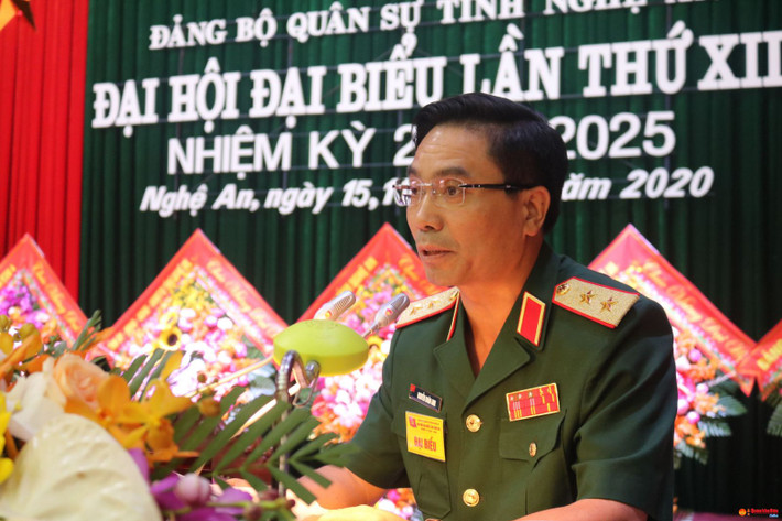 Trung tướng Nguyễn Doãn Anh sinh năm 1967, quê ở xã An Thượng, huyện Hoài Đức, thành phố Hà Nội; trình độ lý luận chính trị cao cấp; trình độ chuyên môn: Đại học ngành Chỉ huy Tham mưu Binh chủng Hợp thành, Cao cấp chuyên ngành Quân sự.