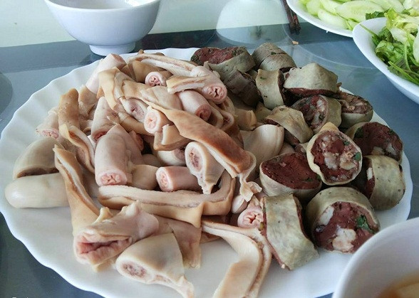 Dưới đây là những nguy hiểm rình rập khi ăn lòng lợn và nội tạng động vật bạn nên biết để tránh.