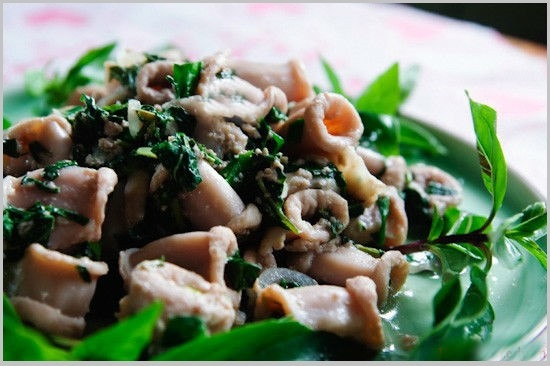 Theo các chuyên gia dinh dưỡng, thì đa số các loại nội tạng động vật nhất là lòng lợn đều có chứa lượng chất béo bão hòa và cholesterol rất cao...