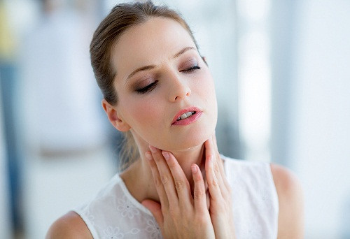 Chữa viêm họng mạn tính, lâu ngày bằng món ăn thuốc từ mướp đắng.