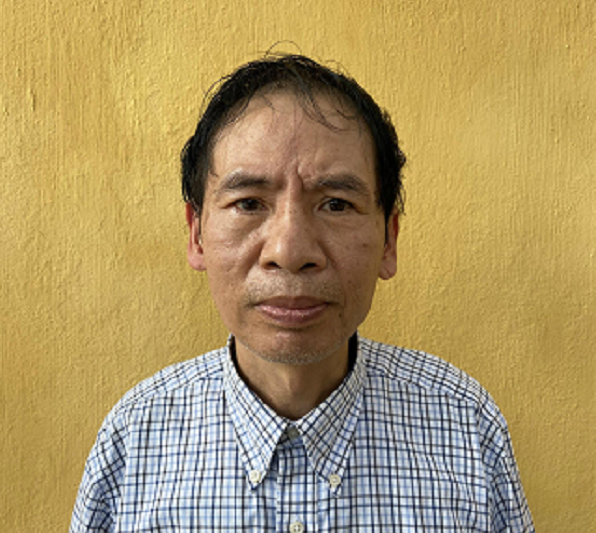 Khởi tố nguyên Giám đốc Công ty cổ phần ASA: Ngày 23/1, Cơ quan CSĐT Bộ Công an đã ra khởi tố bị can, bắt tạm giam Nguyễn Văn Nam, nguyên Giám đốc Công ty cổ phần ASA về tội Lừa đảo chiếm đoạt tài sản, . Nguyễn Văn Nam đã có hành vi làm giả hồ sơ, tài liệu để tăng khống 7.000.000 cổ phiếu ASA, tương đương 70 tỷ đồng, niêm yết bổ sung 7.000.000 cổ phiếu ASA tại Sở giao dịch chứng khoán Hà Nội để bán và thu tiền bất chính.