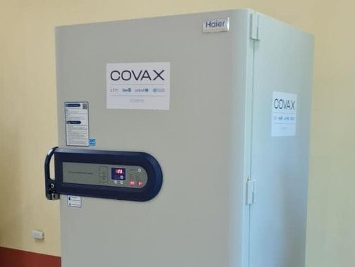 Với khả năng duy trì nhiệt độ cực thấp và phân bố nhiệt độ bên trong tủ âm sâu đồng đều, đảm bảo các chất hữu cơ luôn giữ trong cùng một điều kiện nhiệt độ, tủ lạnh âm sâu có thể đặt chính xác nhiệt độ theo nhu cầu, trong khoảng -86 độ C đến -40 độ C. Ảnh: Facebook Vũ Mạnh Cường.