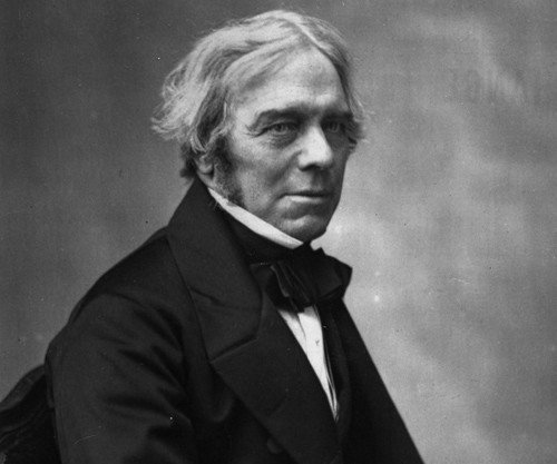 Ngay từ nhỏ, Faraday bộc lộ là một người thông minh và hiếu học. Dù phải sớm nghỉ học để phụ giúp gia đình nhưng ông tự học thành tài thông qua đọc các loại sách, đặc biệt về triết học, vật lý học và hóa học.