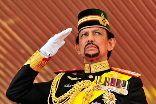 Với số tài sản khổng lồ, quốc vương Brunei khiến cho nhiều người phải giật mình vì cuộc sống xa hoa và sang trọng.