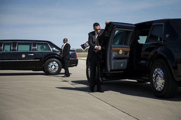 Nhóm vệ sĩ hùng hậu theo sát ông Obama trong mỗi chuyến công du nước ngoài hay ở cả tư gia.
