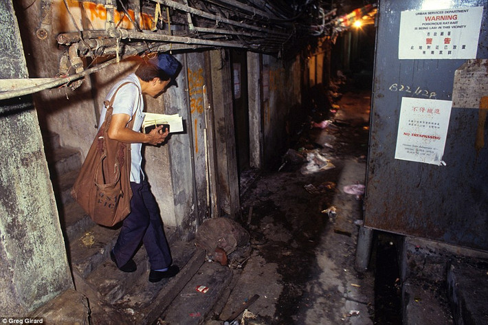 Kowloon Walled City đã bị phá bỏ cách đây 20 năm, trước đó khu này là một pháo đài quân sự của quân đội Trung Quốc.