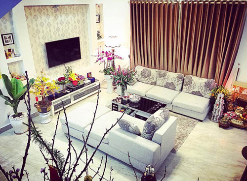 Căn nhà của Tân Hoa hậu Hoàn vũ Việt nam gồm 2 tầng với tông màu trắng chủ đạo cùng thiết kế hiện đại.