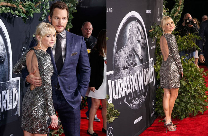 ##b### Nữ hoàng phim hài lãng mạn Anna Faris cùng người chồng thứ hai, nam tài tử Chris Pratt tới dự buổi công chiếu "Jurassic World" trong bộ váy lấp lánh ánh kim kín trước và hở một khoảng lưng rộng phía sau.