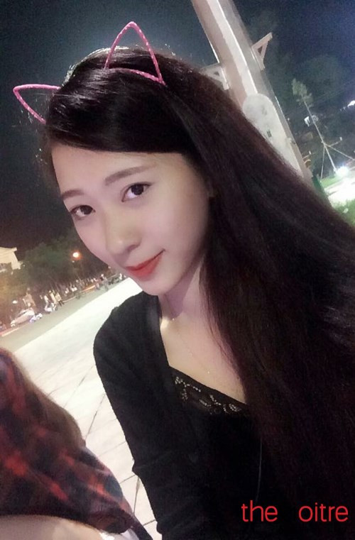 4. Nguyễn Trang Thu. Cô nàng hot girl này không chỉ sở hữu gương mặt quyến rũ mà còn rất giỏi trong lĩnh vực kinh doanh. Trang Thu đang ấp ủ mở một shop thời trang phụ kiện riêng vào thời gian tới.