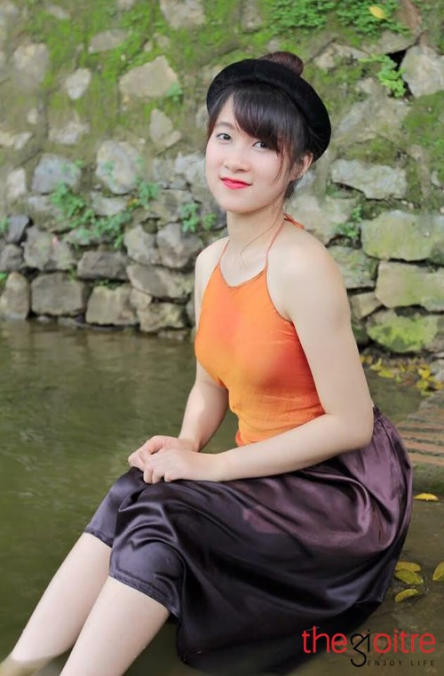 Sở hữu vẻ đẹp tự nhiên với nụ cười tươi, cô nàng luôn gây được thiện cảm bởi sự thân thiện.
