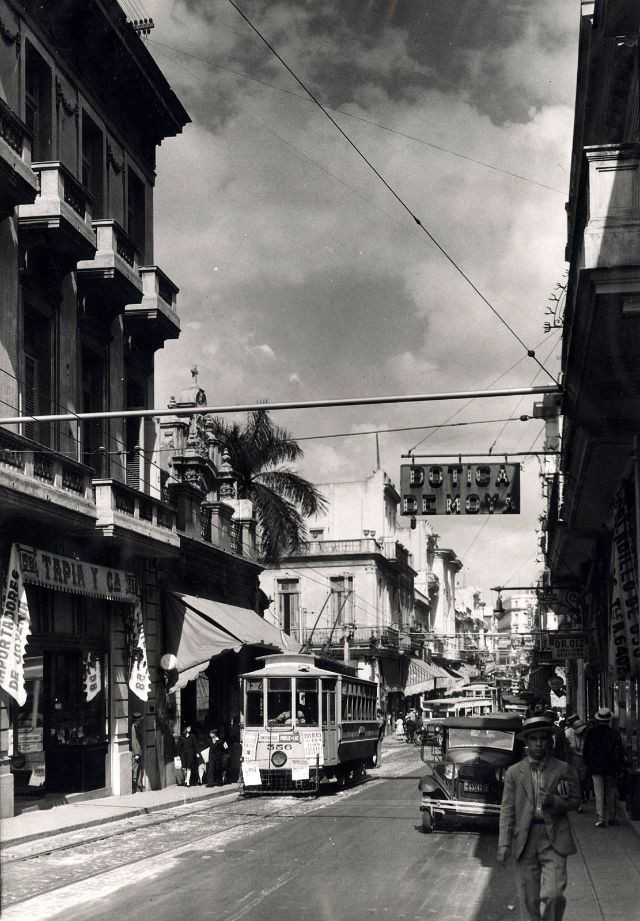 Một góc phố sầm uất ở Cuba năm 1933.