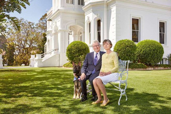 Phát ngôn viên thống đốc bang Queensland cho biết Gavel rất được trân trọng và yêu quý. "Nó đã đem lại niềm vui tới cho thống đốc, các nhân viên trong dinh thự và hàng nghìn người dân Queensland", phát ngôn viên này cho biết.