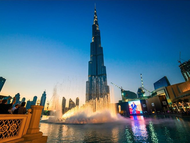 Dubai-thành phố nổi tiếng bởi sự giảu có xa hoa và tráng lệ, những thứ bạn thấy tại Dubai sẽ không có ở bất cứ nào nào khác trên thế giới.
