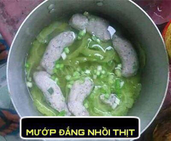 Mướp đắng nhồi thịt càng ăn càng thấy "đắng lòng".